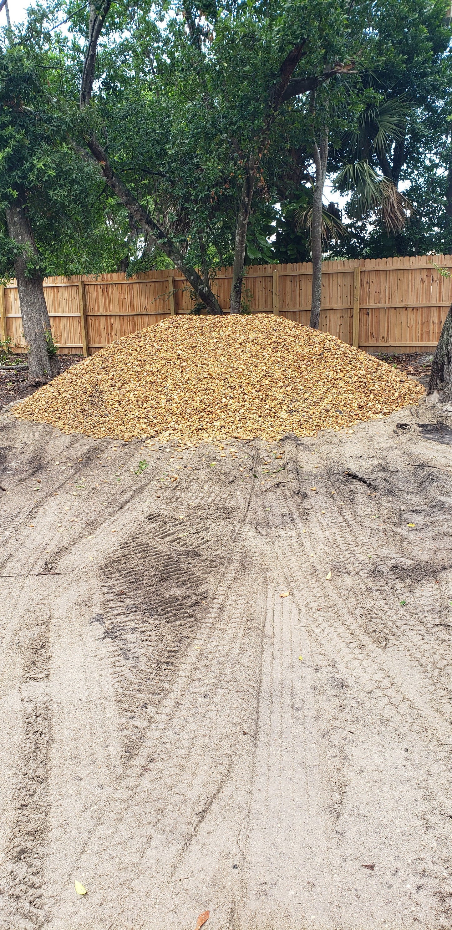 brown-round-rock-1-to-1-1-inch-smart-choice-premium-aggregates