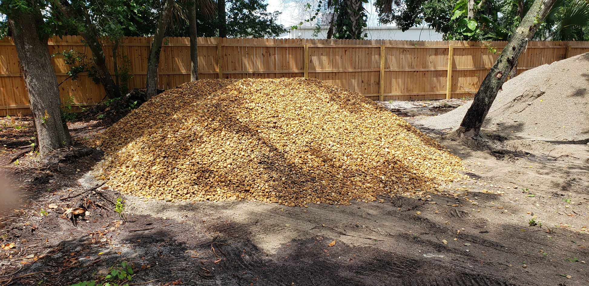 brown-round-rock-1-to-1-1-inch-smart-choice-premium-aggregates