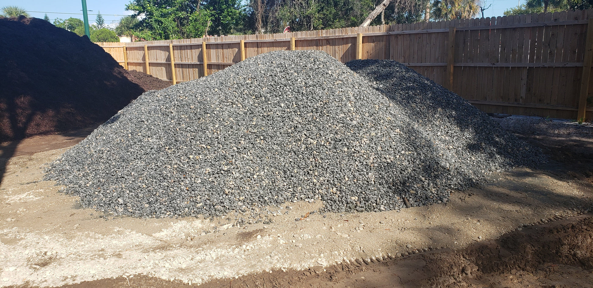 brown-river-round-rock-1-to-1-1-2-inch-smart-choice-premium-aggregates