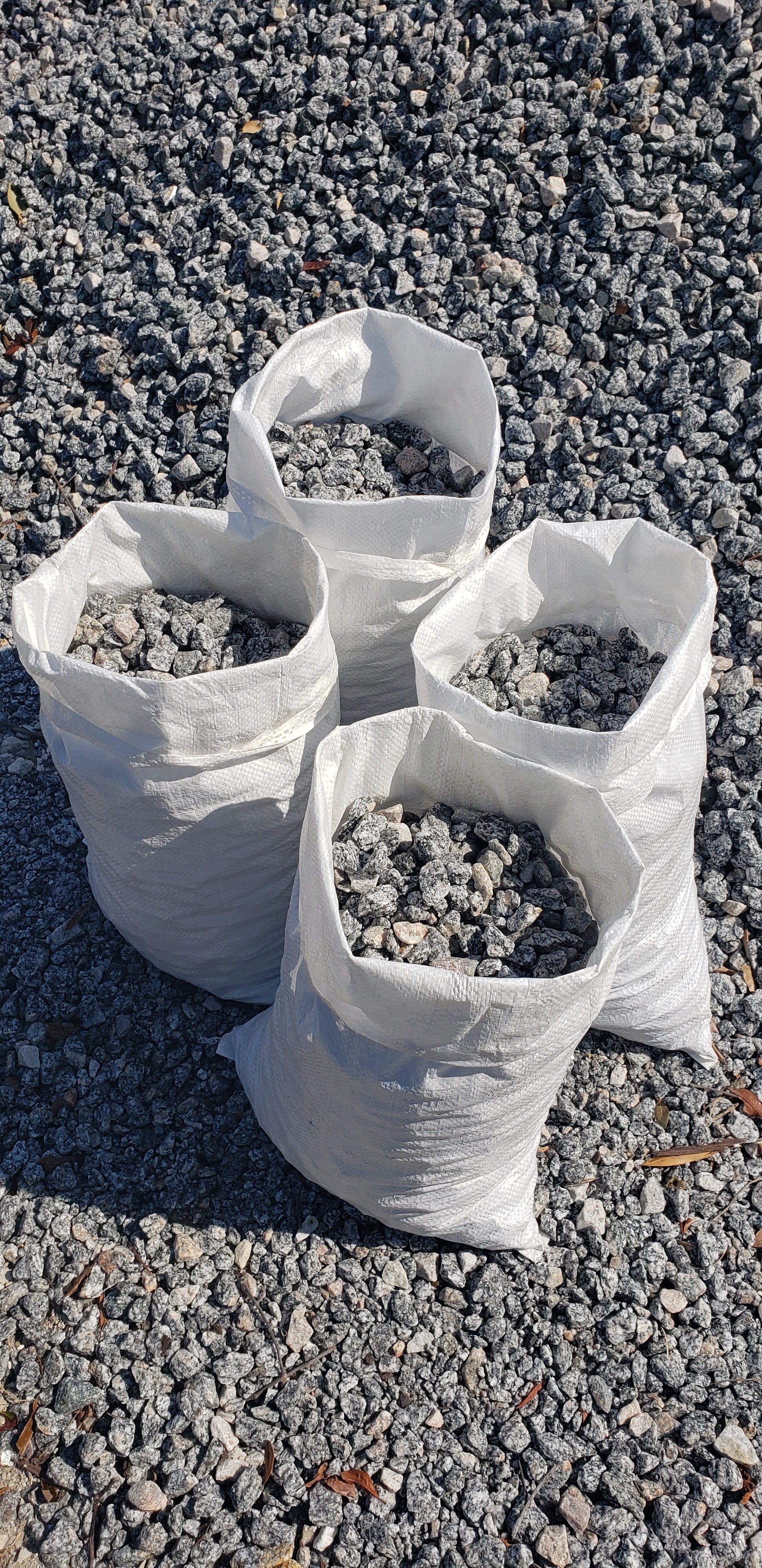 brown-river-round-rock-1-to-1-1-2-inch-smart-choice-premium-aggregates