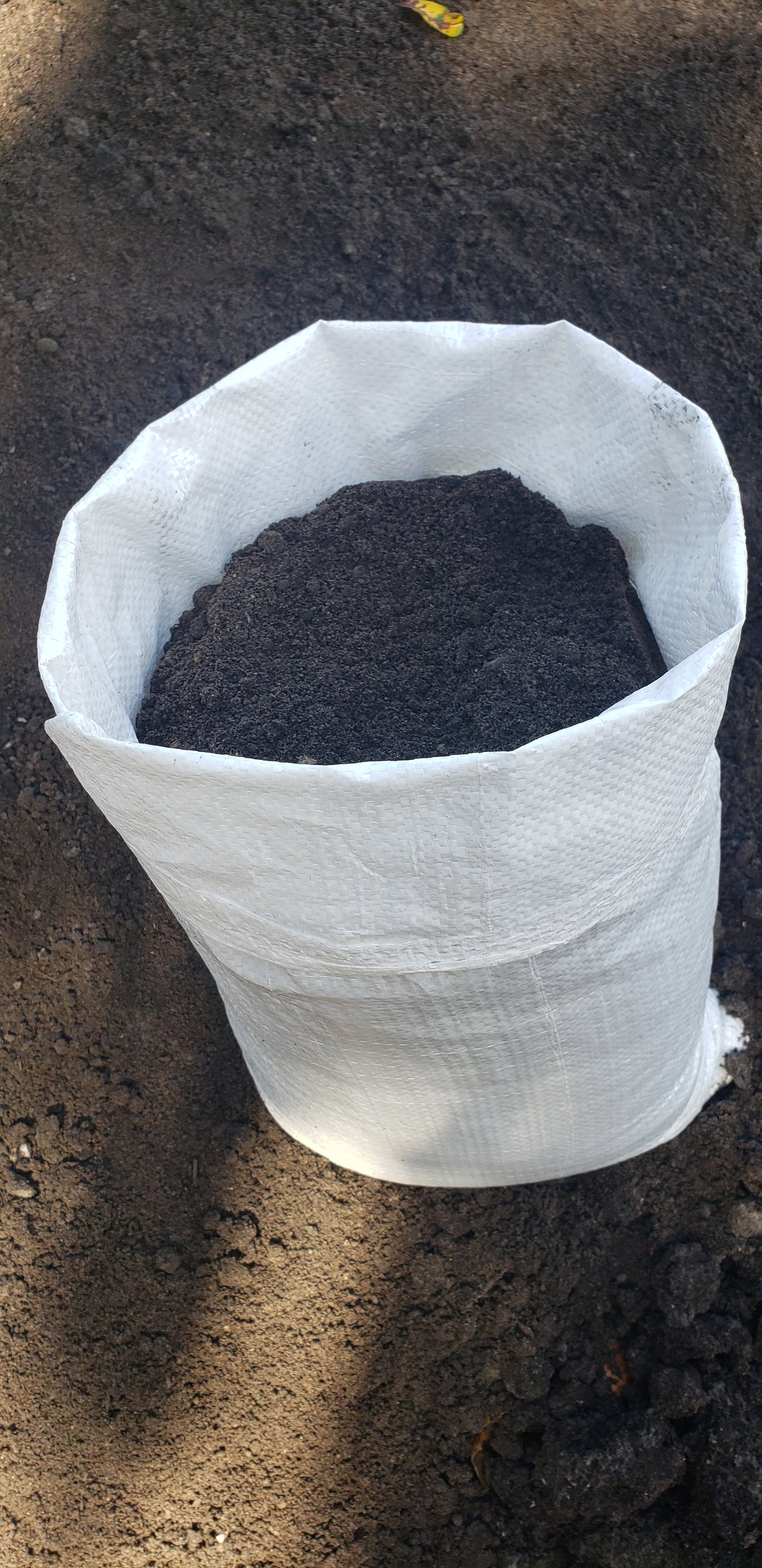 Soil - Smart Choice Premium Soil Florida screened top at Mulch and